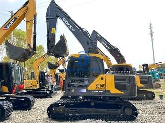 صورة ل حفارات مجنزرة 2023 فولفو EC140D