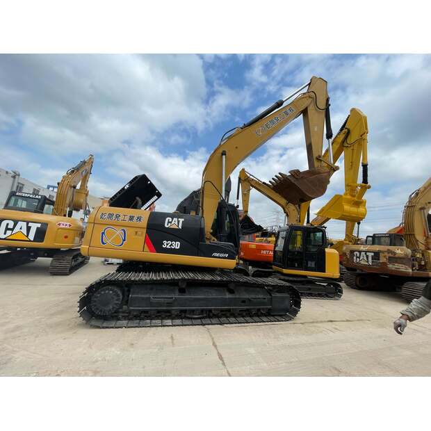 2025 Caterpillar 323D-41616605