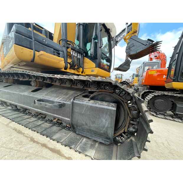 2025 Caterpillar 323D-41616608