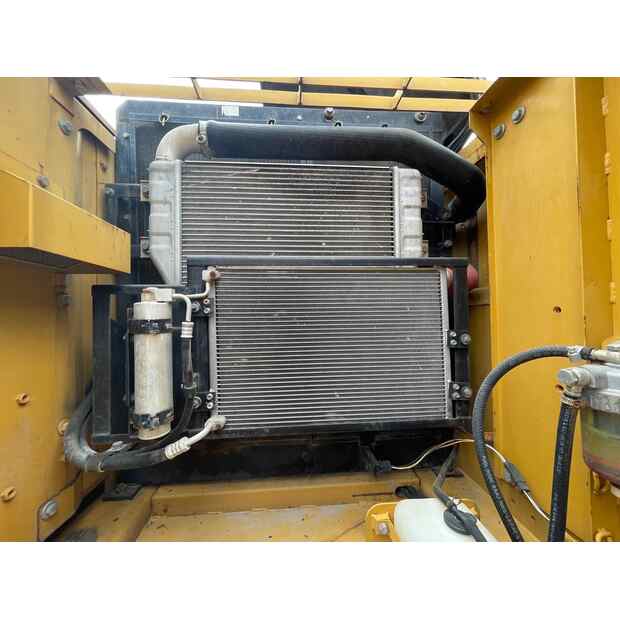 2025 Caterpillar 323D-41616612