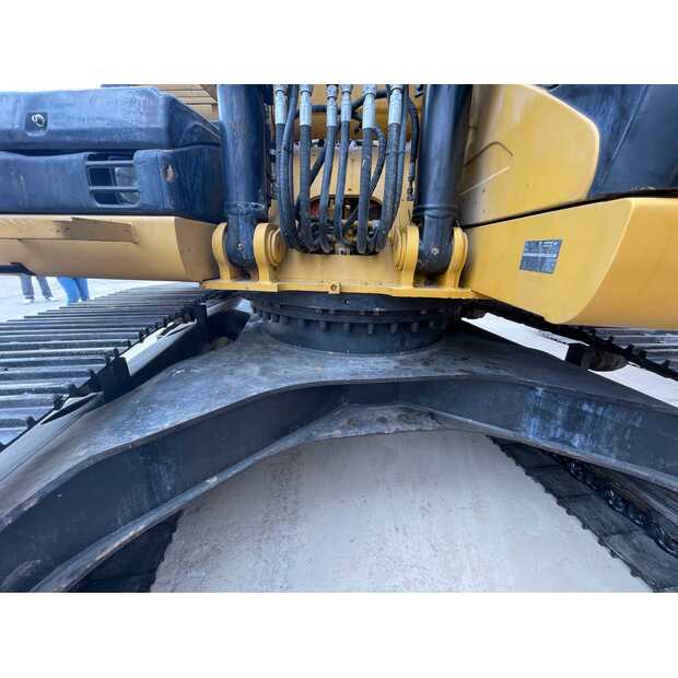 2025 Caterpillar 323D-41616617