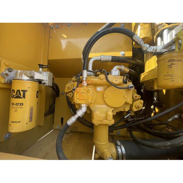 2023 Caterpillar 326D2-41616744