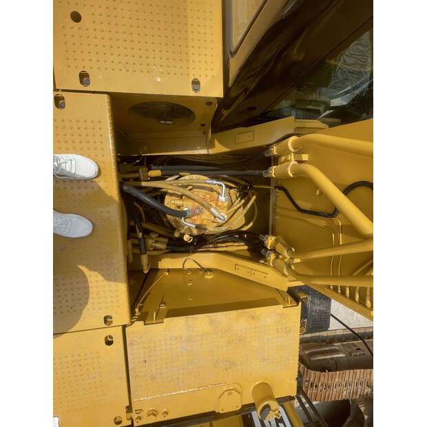 2022 Caterpillar 336D-41617757
