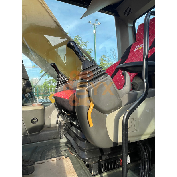 2023 Caterpillar 336D2-41617853