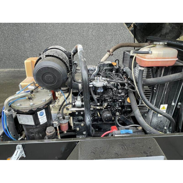 2011 INGERSOLL RAND 7 / 31 E-41618026