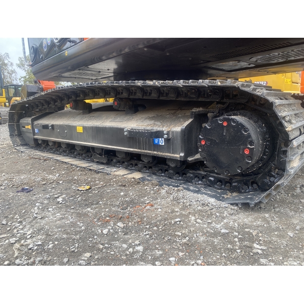 2024 Hitachi ZX240-3-41618451