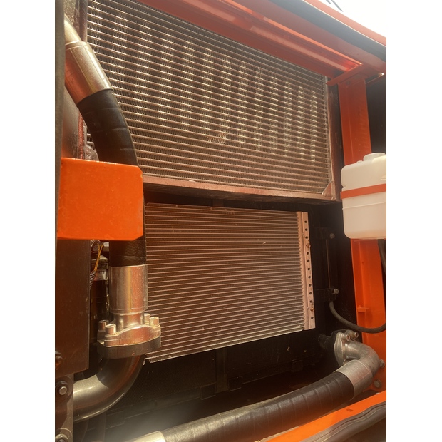 2025 Doosan DX225LCA-41619184