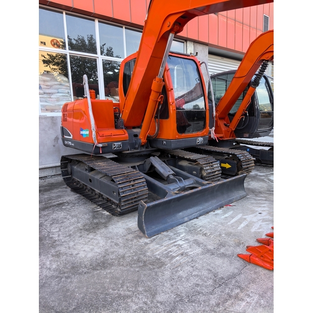 2021 Doosan DX75-41619208