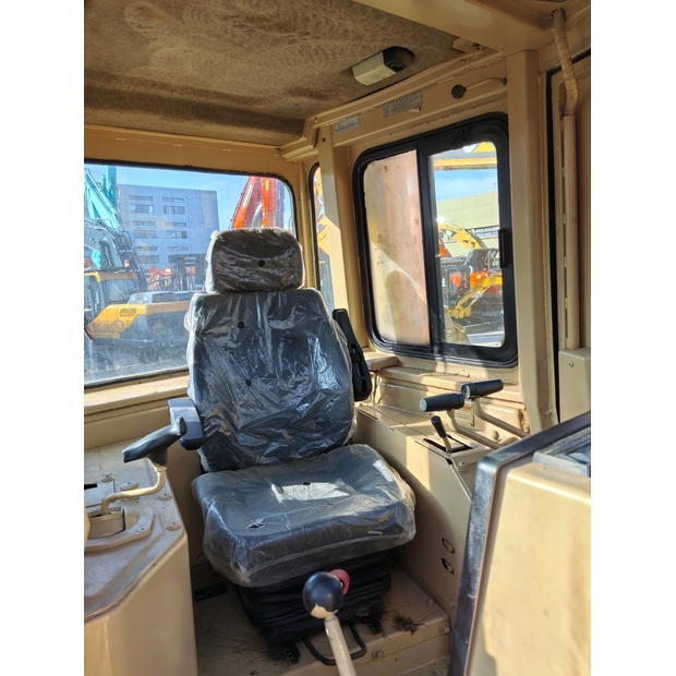 2021 Caterpillar D6R-41619220
