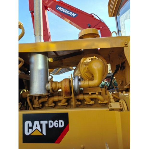2020 كاتربيلر D6D-41619225