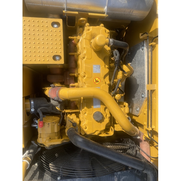 2024 Caterpillar 329D-41619331