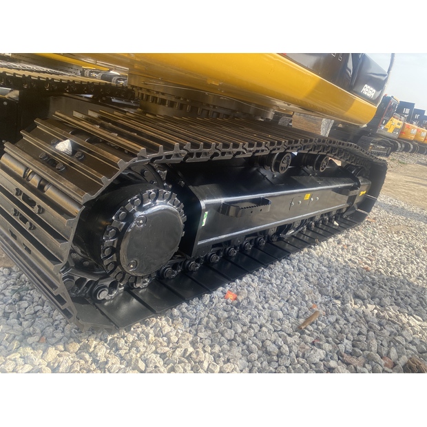 2024 Caterpillar 329D-41619339
