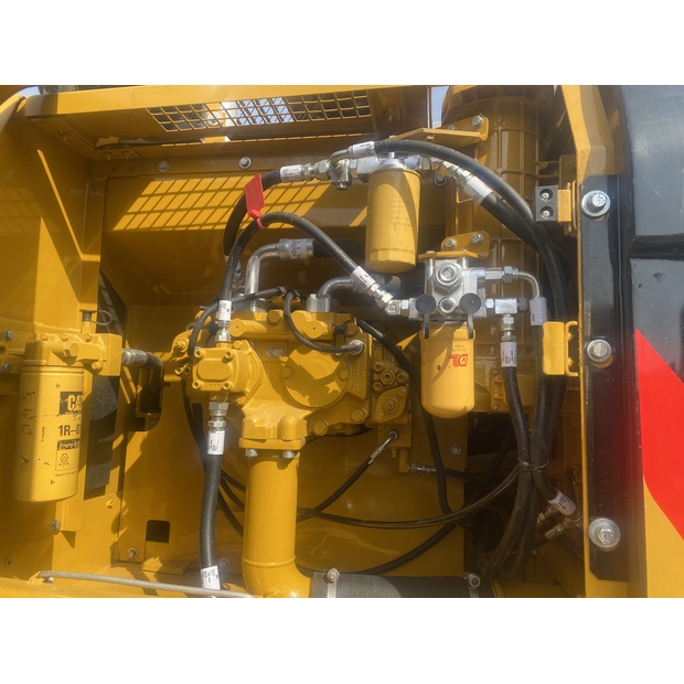 2024 Caterpillar 329D-41619342