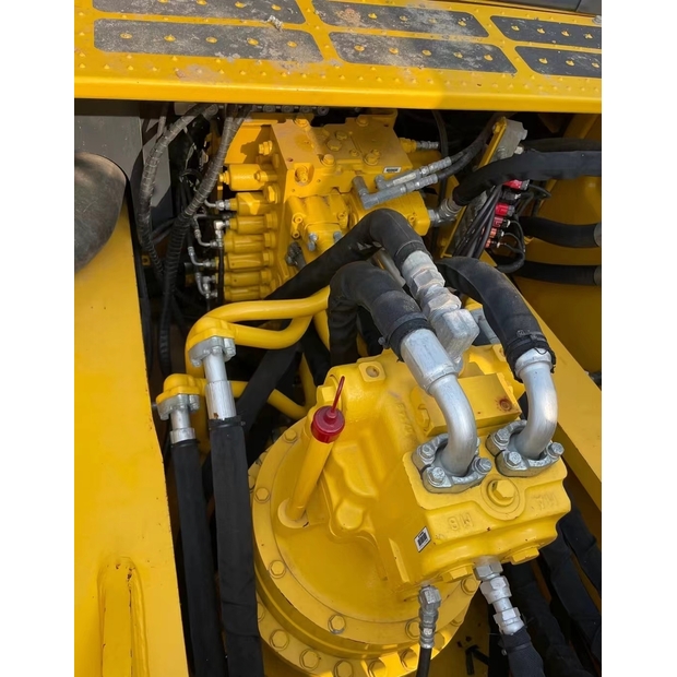 2024 Komatsu PC400-8R-41619350