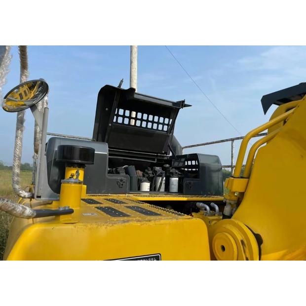 2024 Komatsu PC400-8R-41619360
