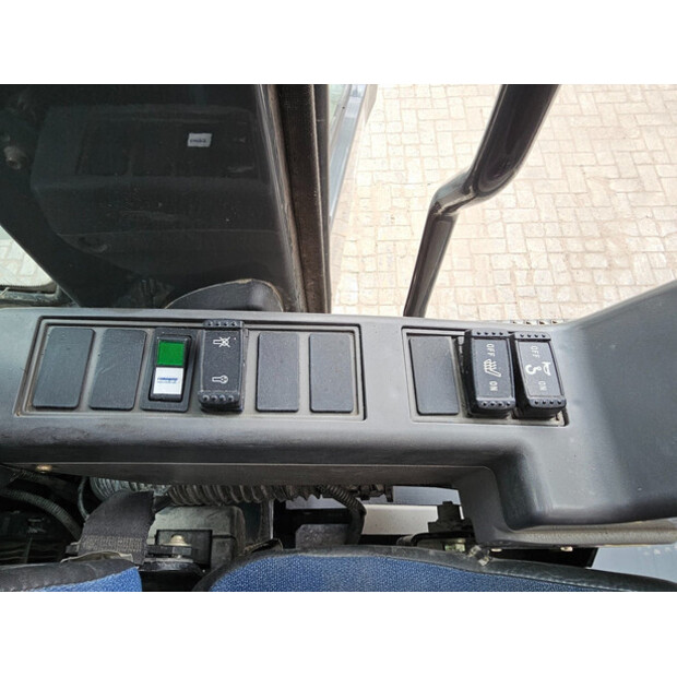 2010 هيتاشى ZX280LC-3-41619509