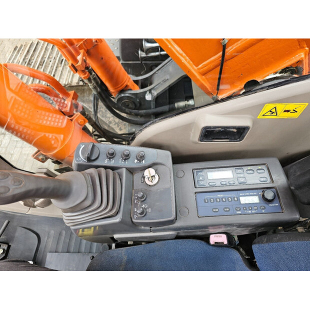 2010 هيتاشى ZX280LC-3-41619511