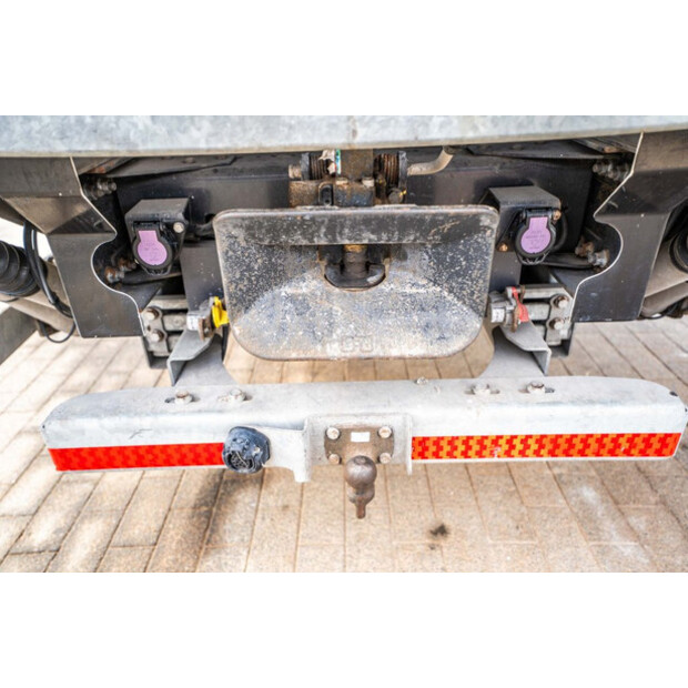 2021 Renault D 250-41619857