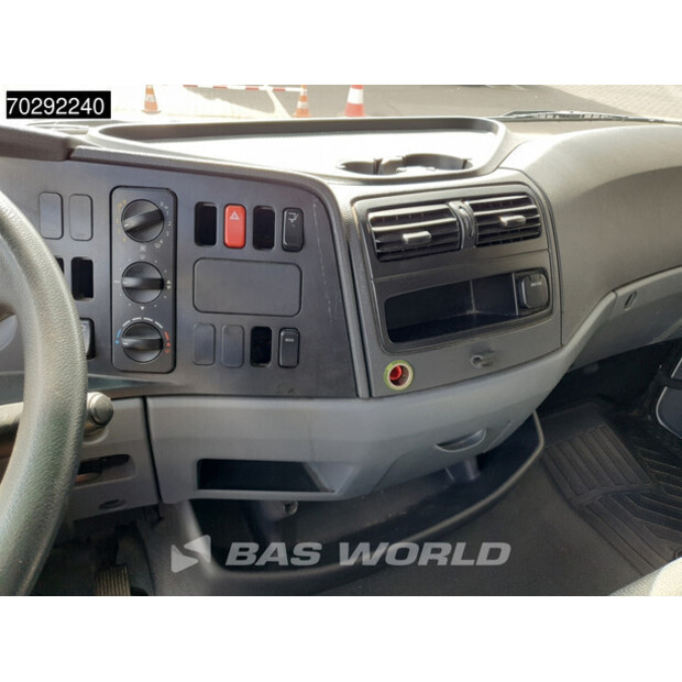 2011 مرسيدس بنز Atego 1018-41620116