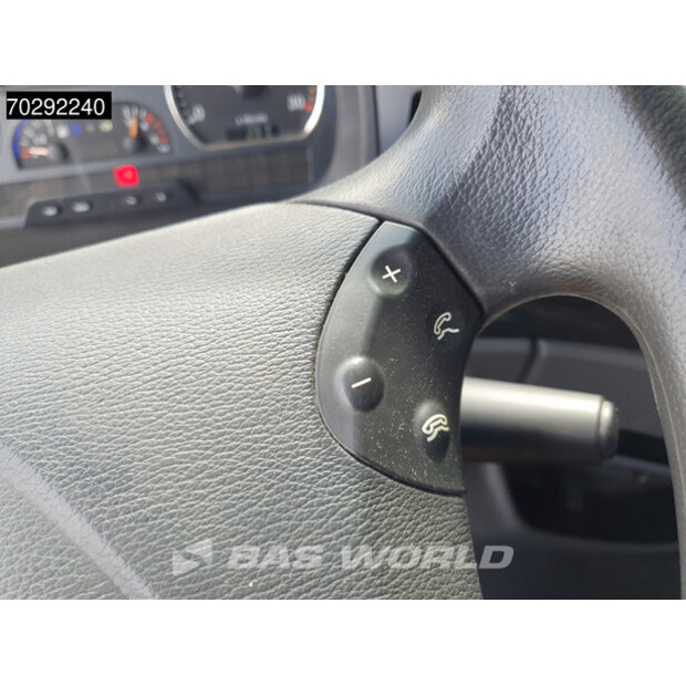 2011 مرسيدس بنز Atego 1018-41620121