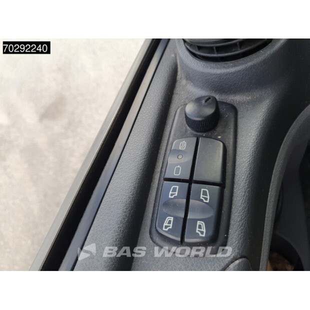 2011 مرسيدس بنز Atego 1018-41620122