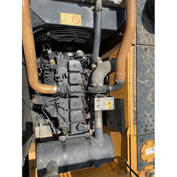 2020 Hyundai R220LC-9S-41620452