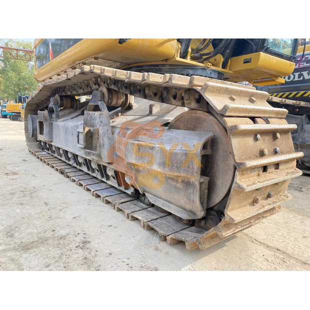 2023 كاتربيلر 340D2-41631679