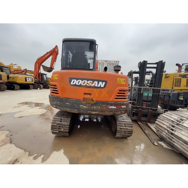 2023 دووسان DH60-7-41632159
