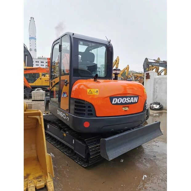 2022 دووسان DH60-7-41632170