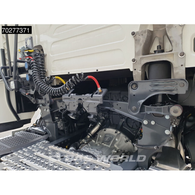 2025 Scania S560-41632641
