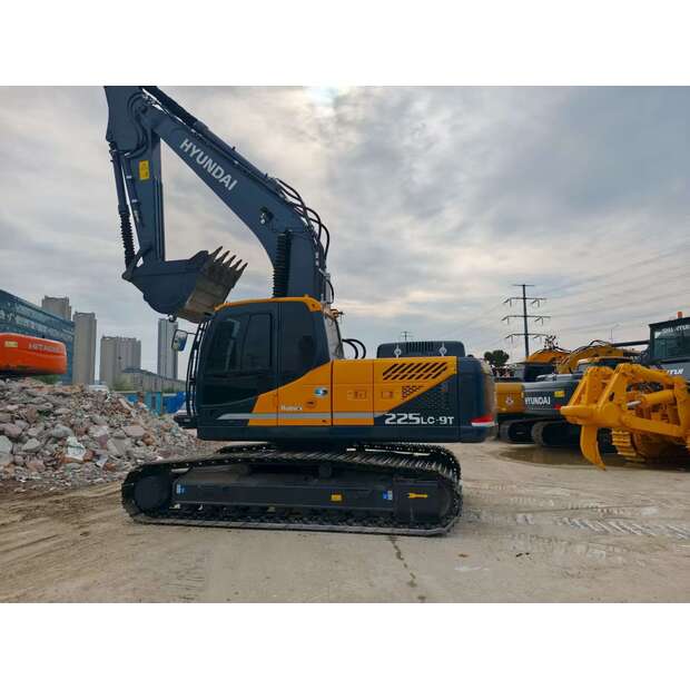 2024 Hyundai 225LC-9T-41632824