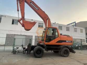 Image for TRACKED EXCAVATORS 2022 Doosan DH210W-7