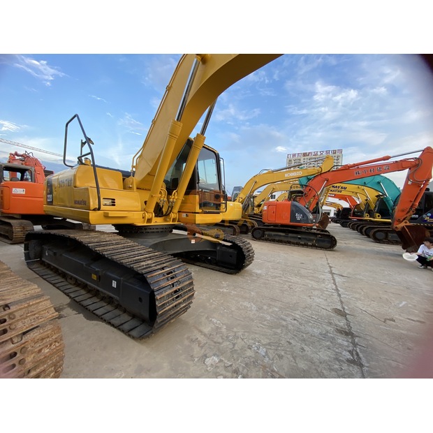 2023 كوماتسو PC220-41632917