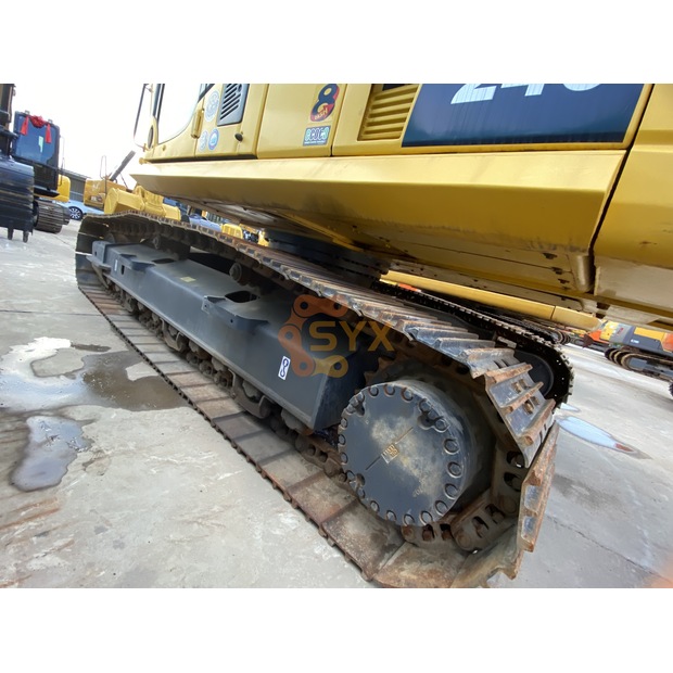 2023 Komatsu PC240-8-41632921