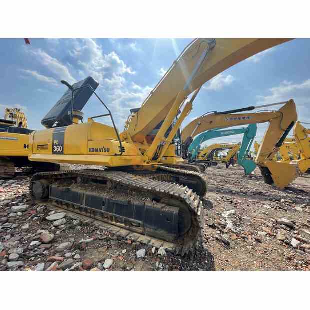 2023 Komatsu PC360-41633297