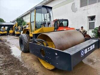 Image de ROULEAUX PNEUMATIQUES 2021 XCMG YZ14S À vendre à Japon