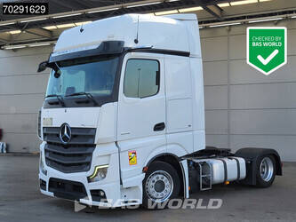 صورة ل رؤوس شاحنات 2019 مرسيدس بنز Actros 1842