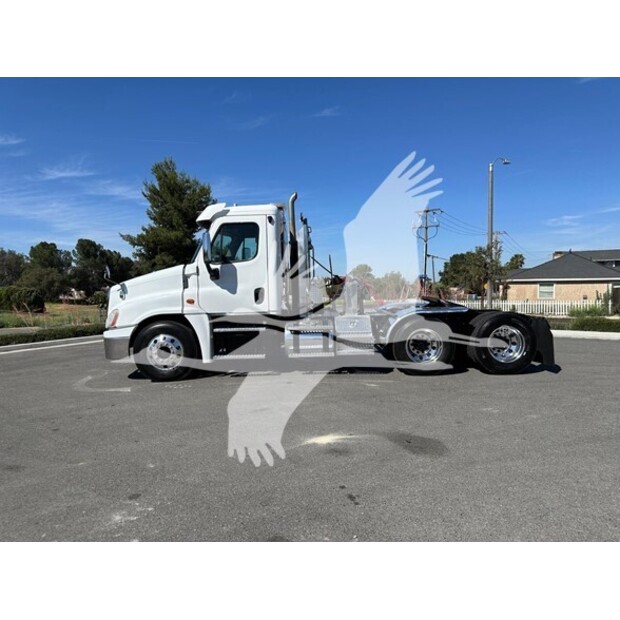 2018 فريتلاينر CASCADIA 125-41635299