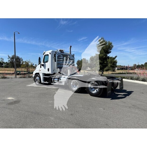 2018 فريتلاينر CASCADIA 125-41635300
