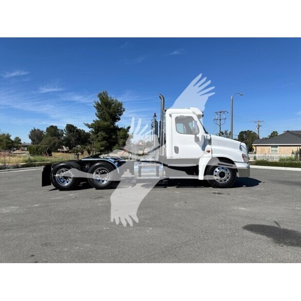 2018 فريتلاينر CASCADIA 125-41635304