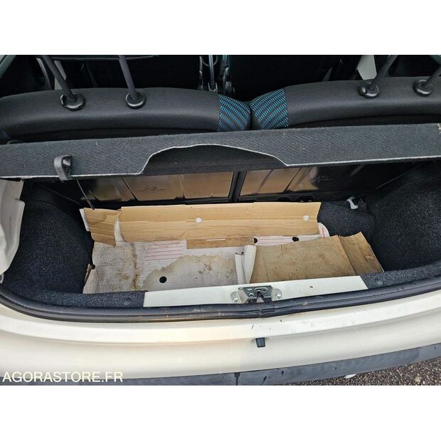2013 Peugeot 107-41648186