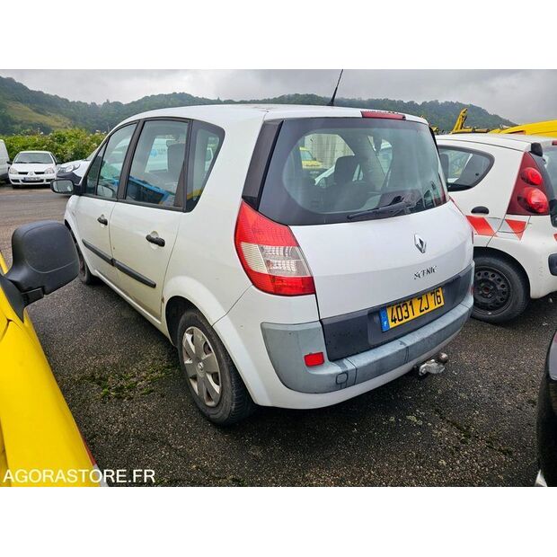 2003 Renault Megane-41648257