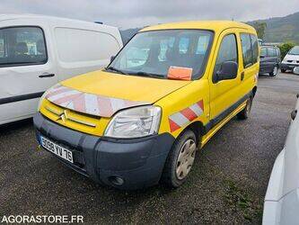 صورة ل سيارات 2006 سيتروين BERLINGO للبيع في فرنسا