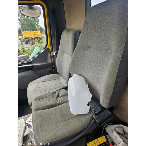 2004 Renault PREMIUM-41648453