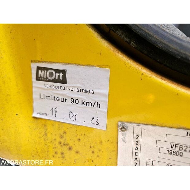 2004 Renault PREMIUM-41648460