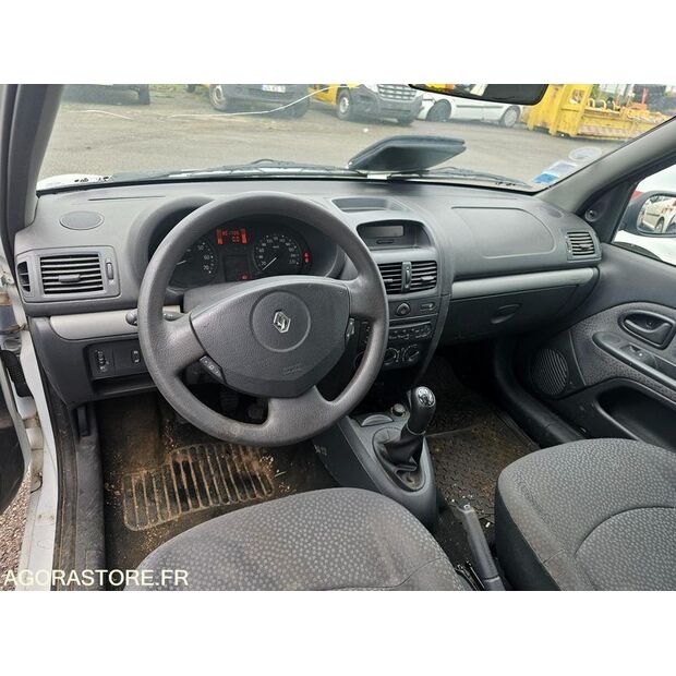 2007 Renault Clio-41648512