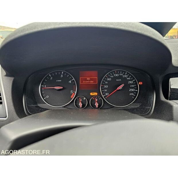 2013 Renault Laguna-41648575