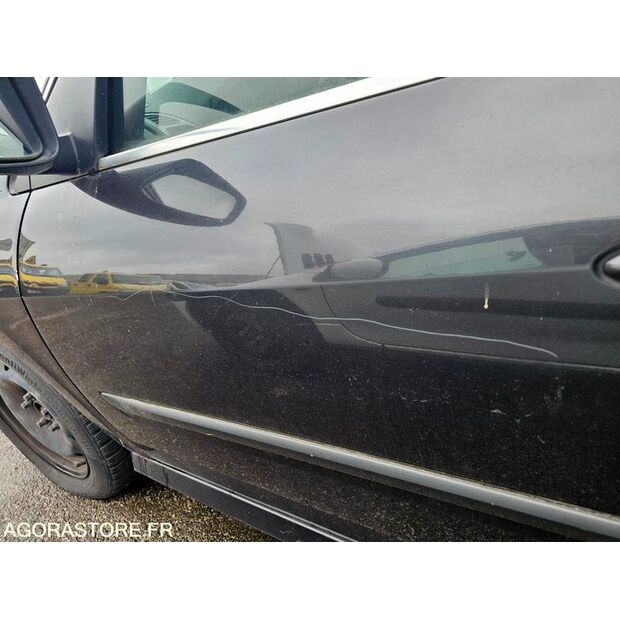 2013 Renault Laguna-41648594