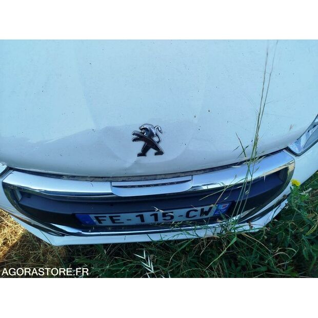 2019 Peugeot 208-41648719