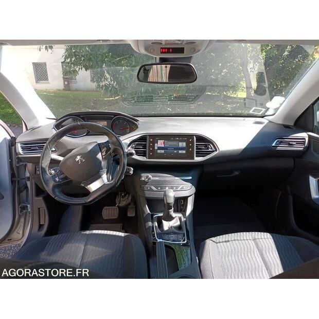 2016 Peugeot 308-41648752
